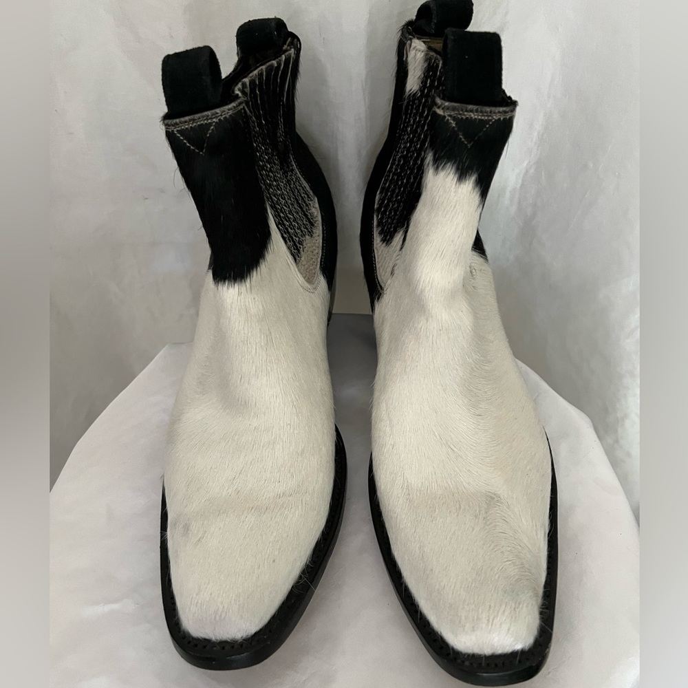 Stiefeld The Aurora Hair-On Hide Ankle Boots